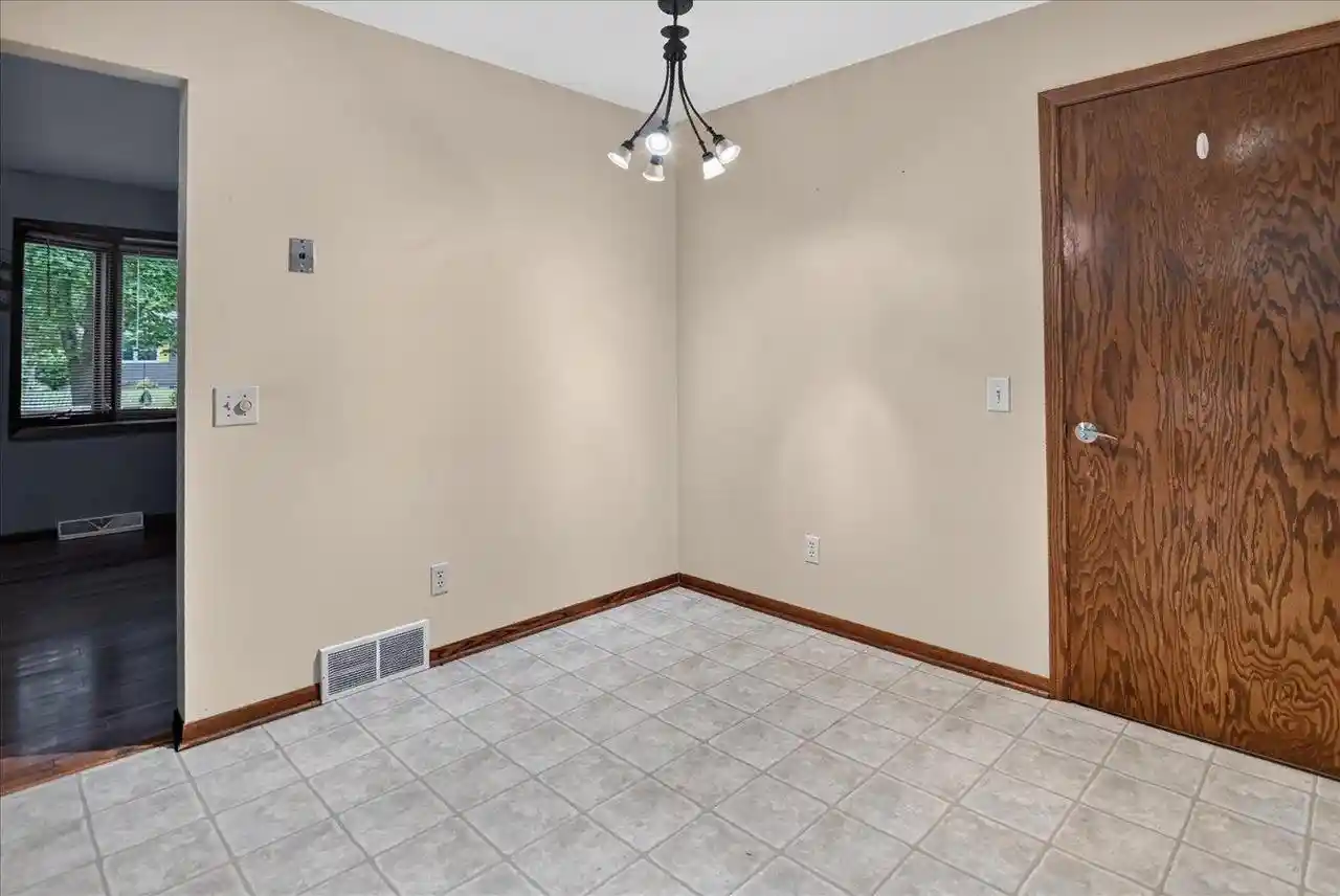 Photo 2 of Single family home for sale at 1733 Hildebrandt St, Stoughton, WI 53589 | MLS# 2032393 | Listing updated on 2026-09-17