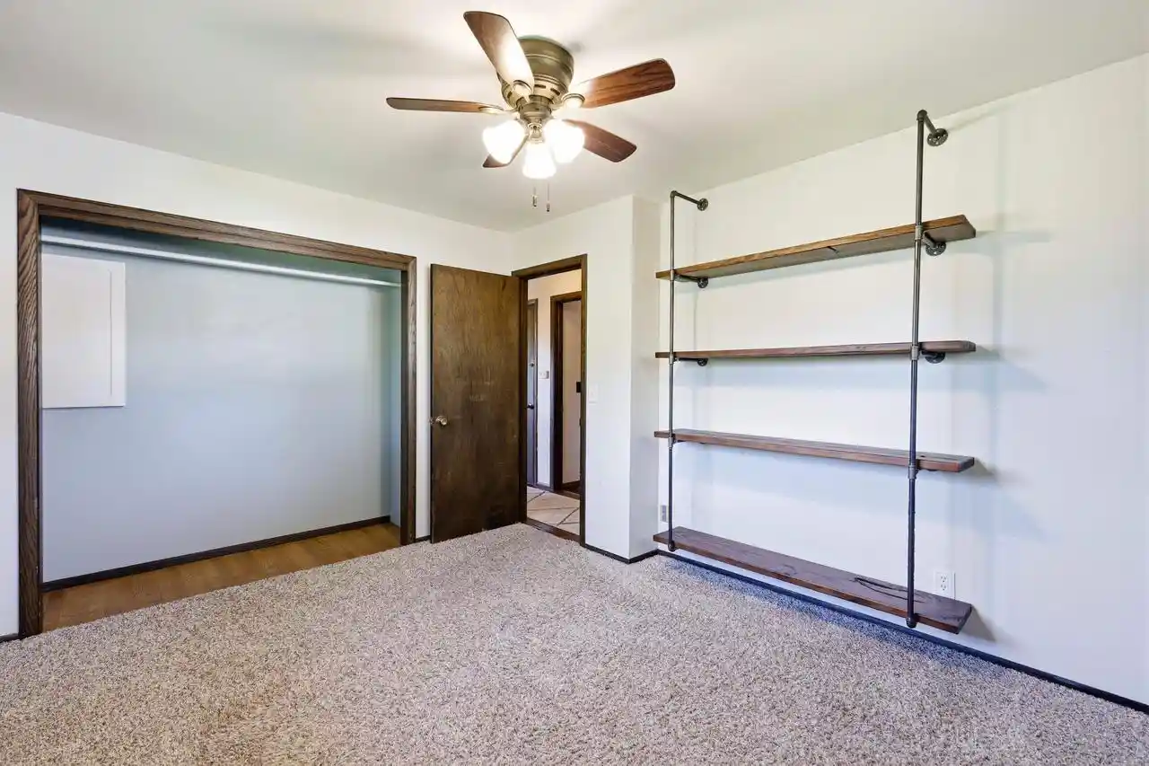 Photo 4 of Single family home for sale at 1931 Sky Ranch Ave, Oshkosh, WI 54904 | MLS# 50332436 | Listing updated on 2026-09-13