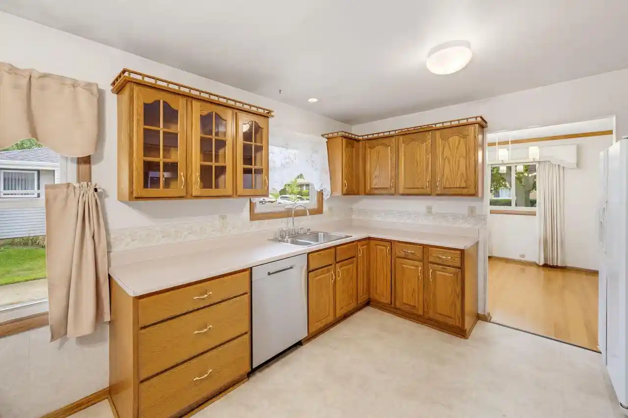 Photo 3 of Sale Pending at 5856 S New York Ave, Cudahy, WI 53110 | MLS# 1980017 | Listing updated on 2026-09-14