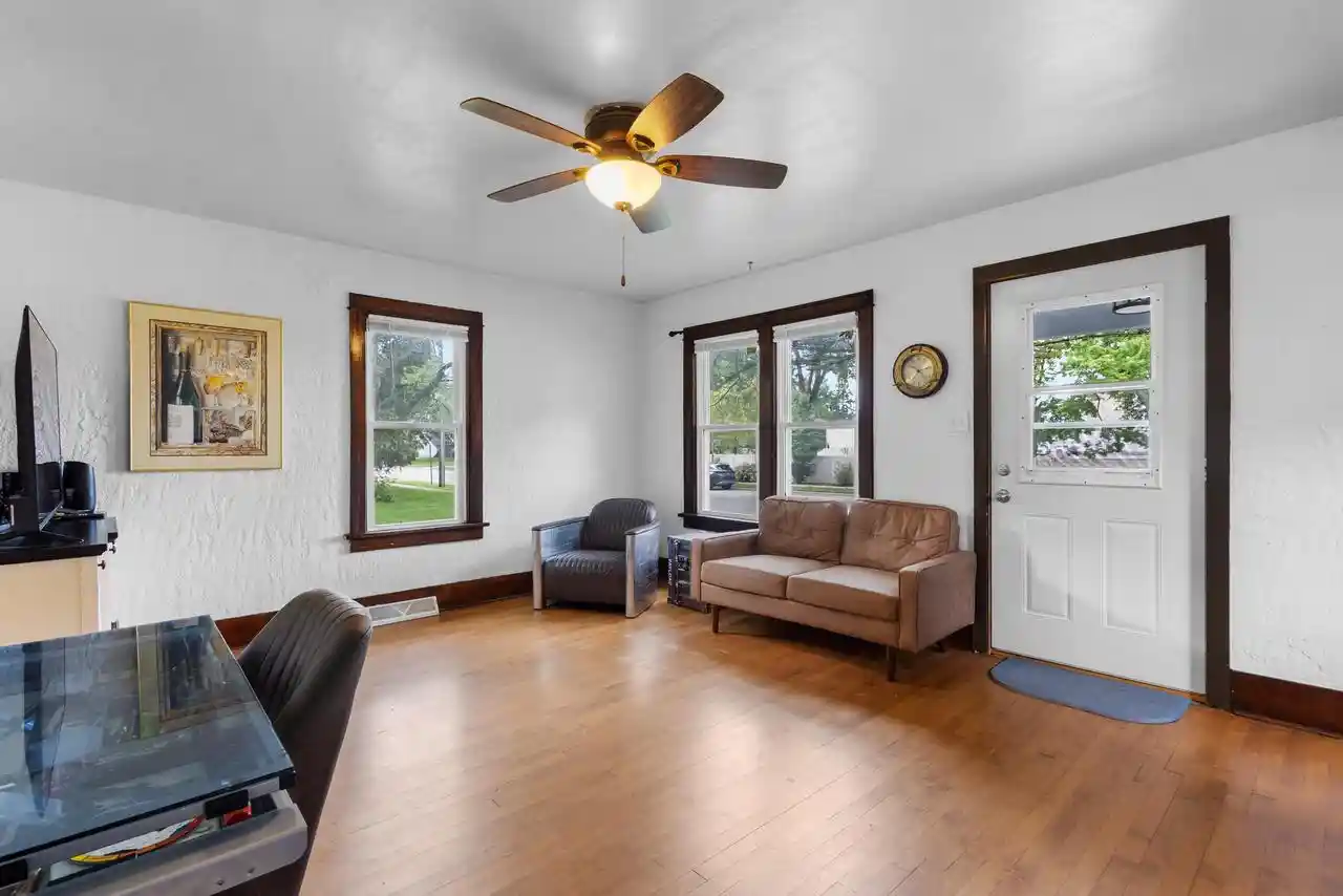 Photo 1 of Single family home for sale at 704 E Center St, Shawano, WI 54166 | MLS# 50332440 | Listing updated on 2026-09-20