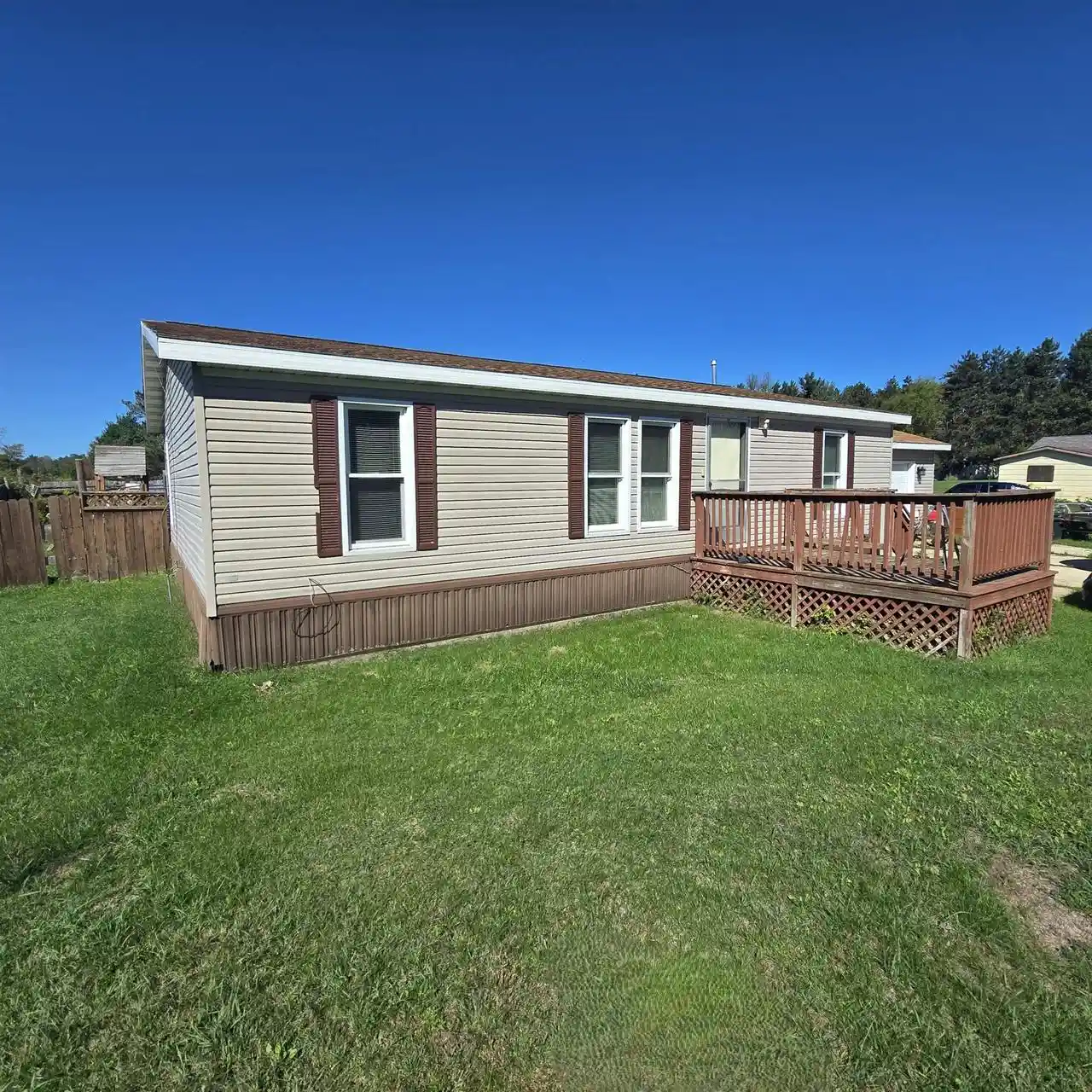 Photo 1 of Single family home for sale at N1273 R 3 Dr, Menominee, MI 49858 | MLS# 50332441 | Listing updated on 2026-09-15