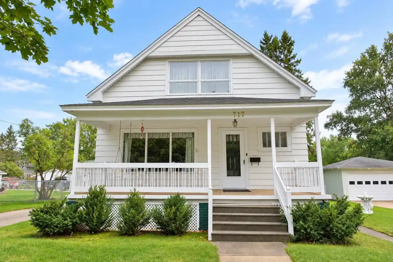 Photo 1 of Single family home for sale at 717 Humbolt Ave, Wausau, WI 54403 | MLS# 22604477 | Listing updated on 2026-09-10