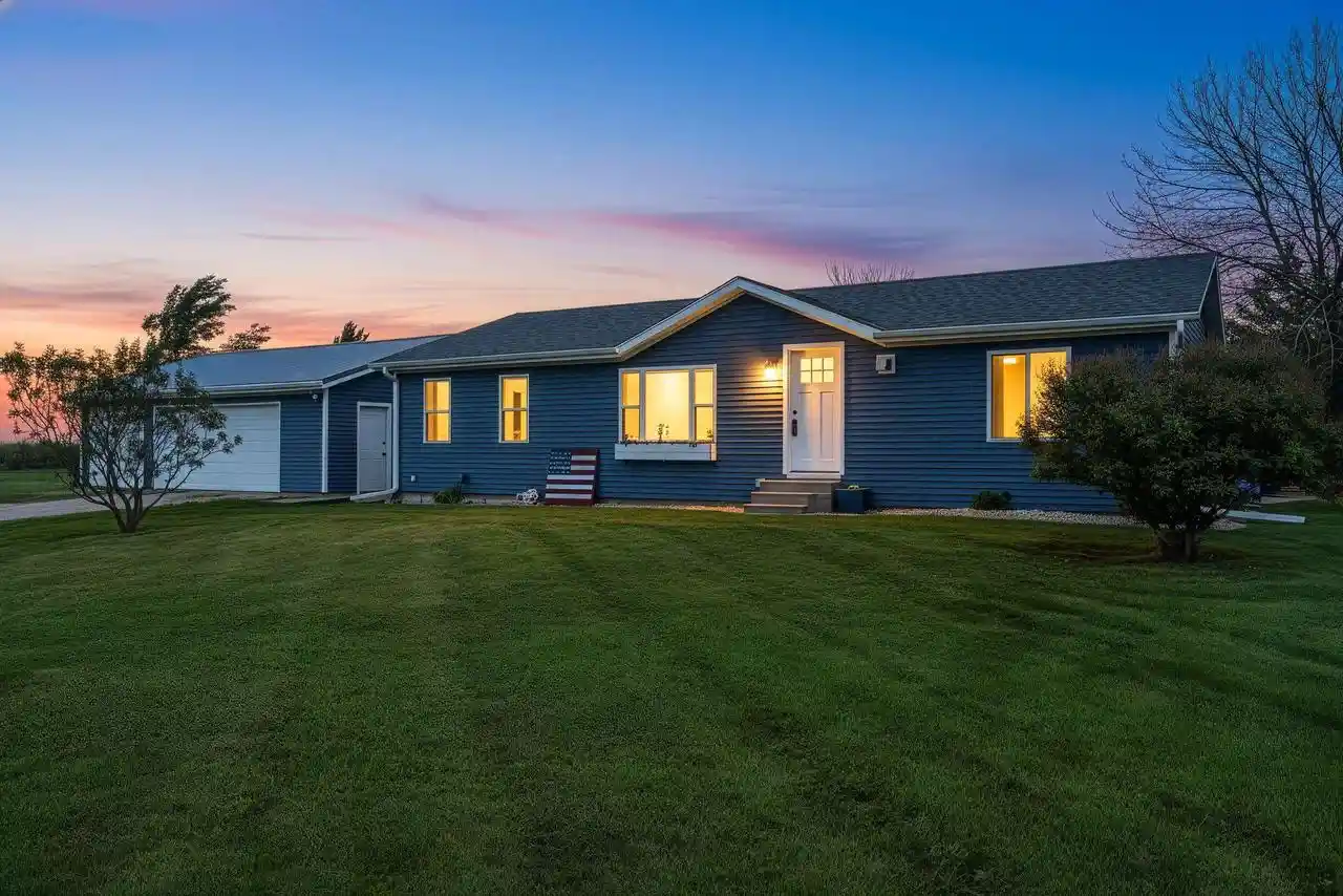 Photo 1 of Single family home for sale at N2542 County Rd F, Pulaski, WI 54162 | MLS# 50332444 | Listing updated on 2026-09-11