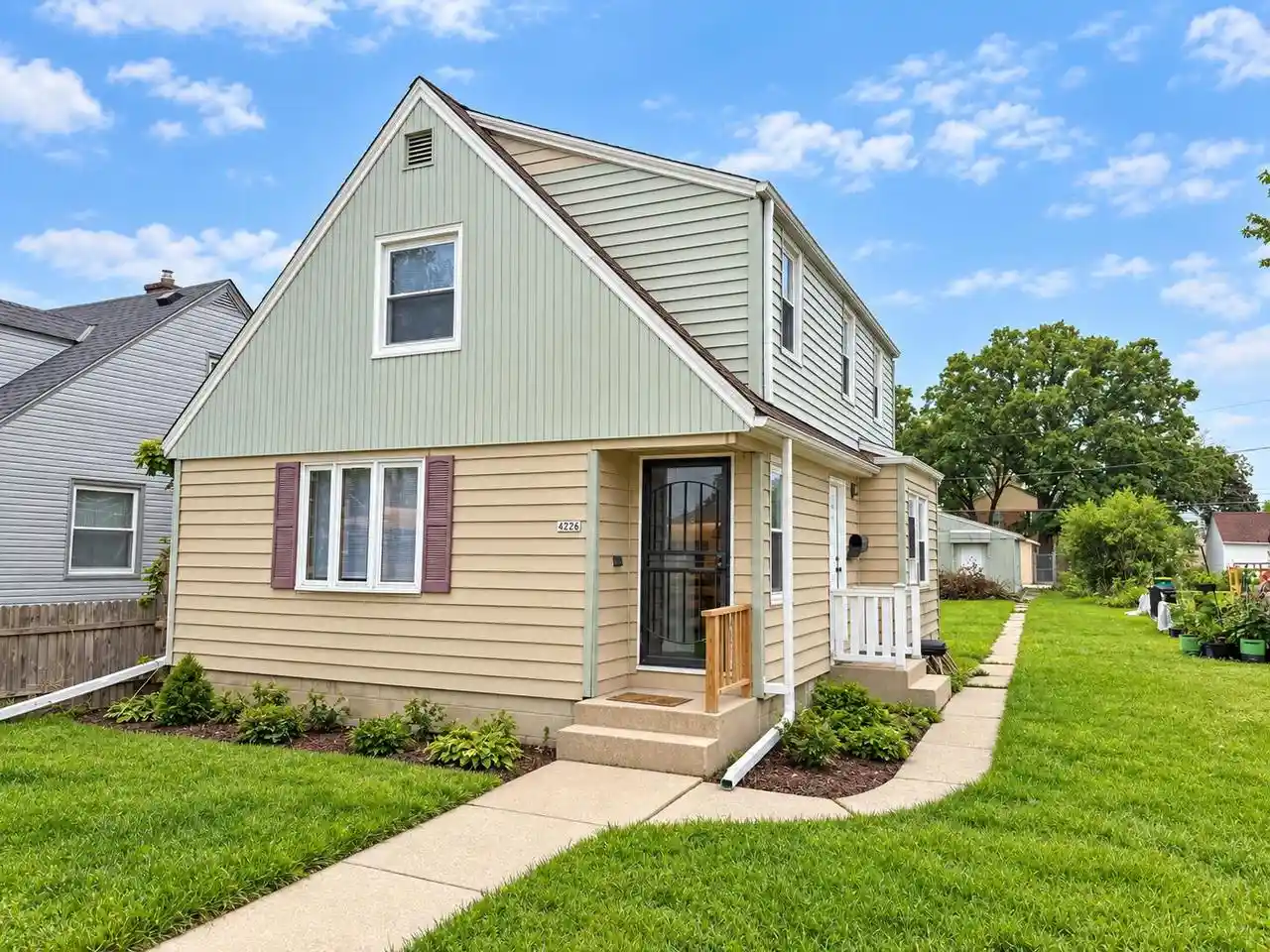 Photo 1 of Single family home for sale at 4226 Courtland Ave, Milwaukee, WI 53209 | MLS# 1980030 | Listing updated on 2026-09-27