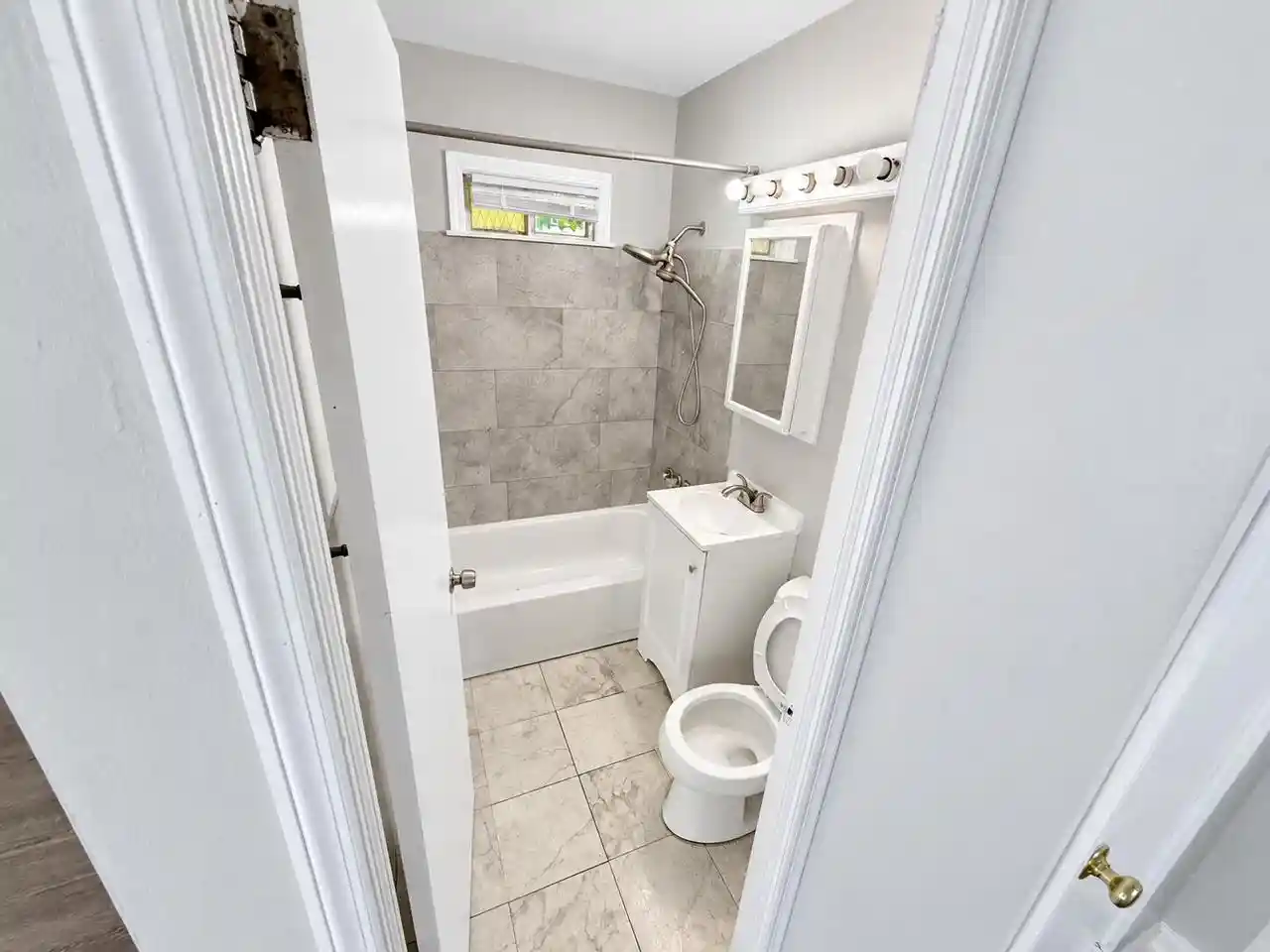 Photo 4 of Single family home for sale at 4226 Courtland Ave, Milwaukee, WI 53209 | MLS# 1980030 | Listing updated on 2026-09-27