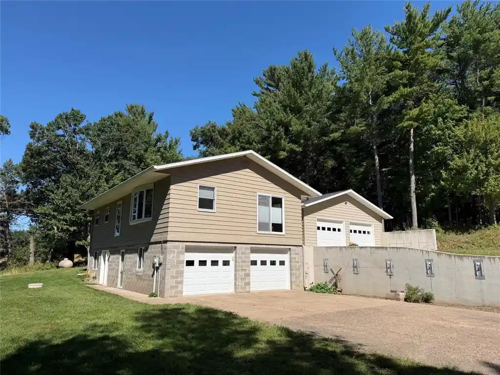 Photo 2 of Single family home for sale at N14181 970th Street, New Auburn, WI 54757 | MLS# 1605011 | Listing updated on 2026-09-12