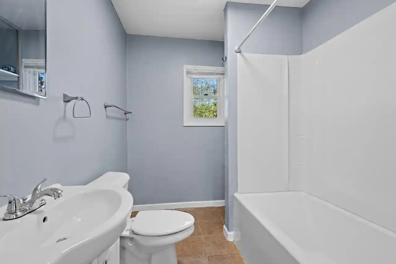 Photo 3 of Single family home for sale at 1251 Doblon St, Green Bay, WI 54302 | MLS# 50332446 | Listing updated on 2026-09-18