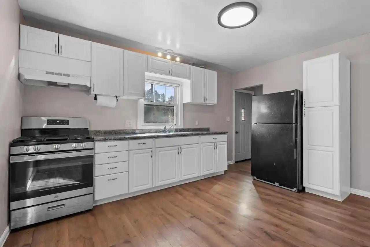 Photo 4 of Single family home for sale at 1251 Doblon St, Green Bay, WI 54302 | MLS# 50332446 | Listing updated on 2026-09-18