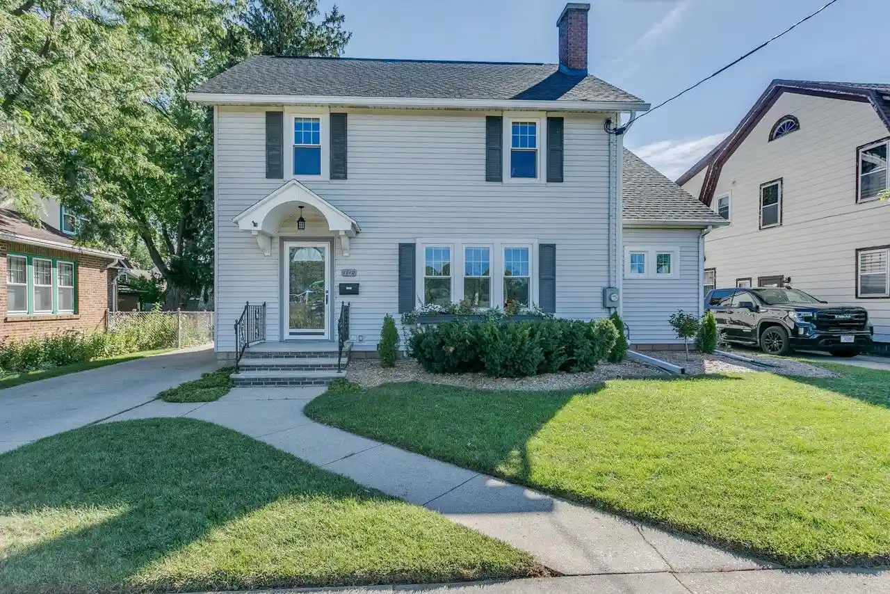 Photo 1 of Single family home for sale at 1712 N Drew St, Appleton, WI 54911 | MLS# 50332434 | Listing updated on 2026-09-14
