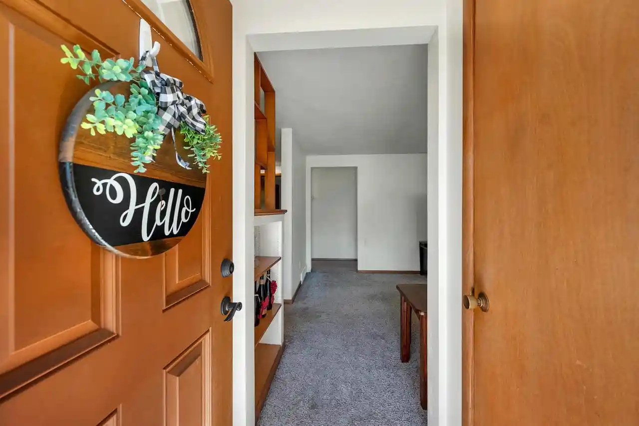 Photo 3 of Single family home for sale at 2310 N Idlewild Ct, Green Bay, WI 54303 | MLS# 50332450 | Listing updated on 2026-09-11