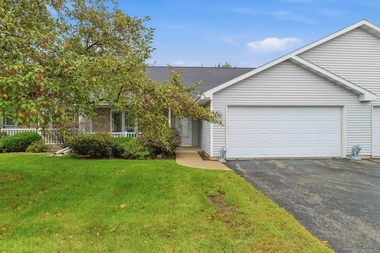 Photo 1 of Condo for sale at 456 Wyldewood Dr #B, Oshkosh, WI 54904 | MLS# 50332452 | Listing updated on 2026-09-16