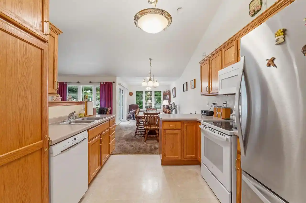 Photo 4 of Condo for sale at 456 Wyldewood Dr #B, Oshkosh, WI 54904 | MLS# 50332452 | Listing updated on 2026-09-16