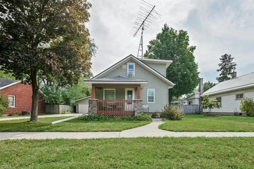 Photo 1 of Single family home for sale at 1711 Hayden Ave, Altoona, WI 54720 | MLS# 1604596 | Listing updated on 2026-09-15