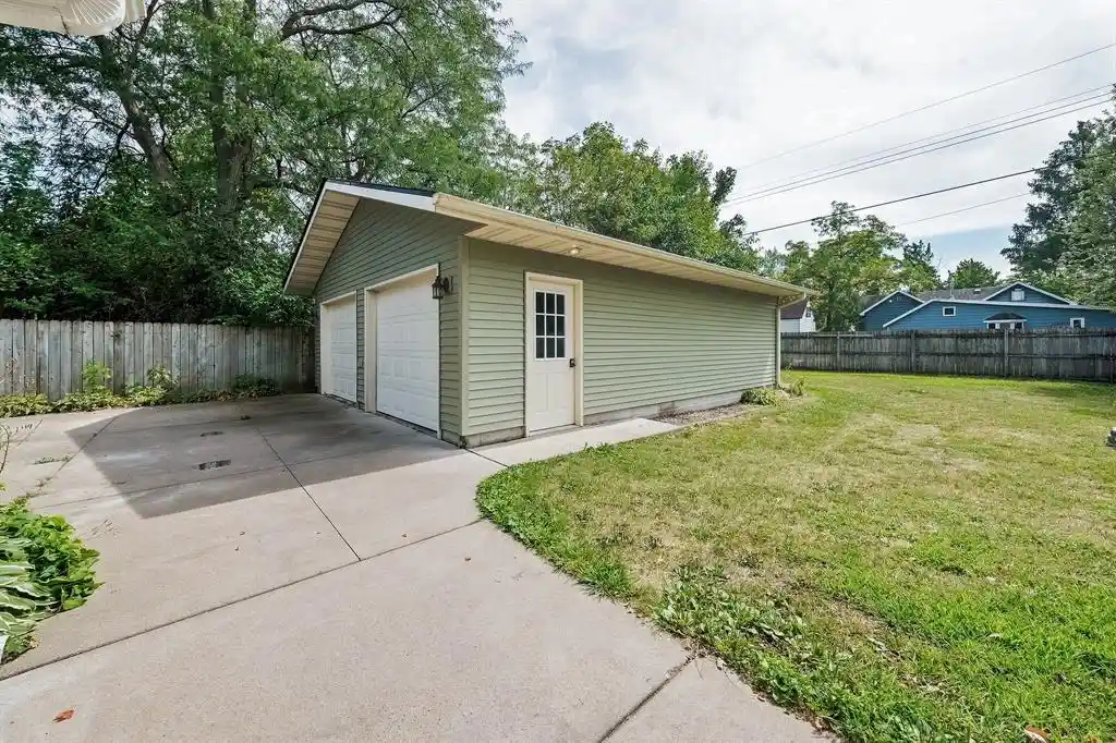 Photo 2 of Single family home for sale at 1711 Hayden Ave, Altoona, WI 54720 | MLS# 1604596 | Listing updated on 2026-09-15