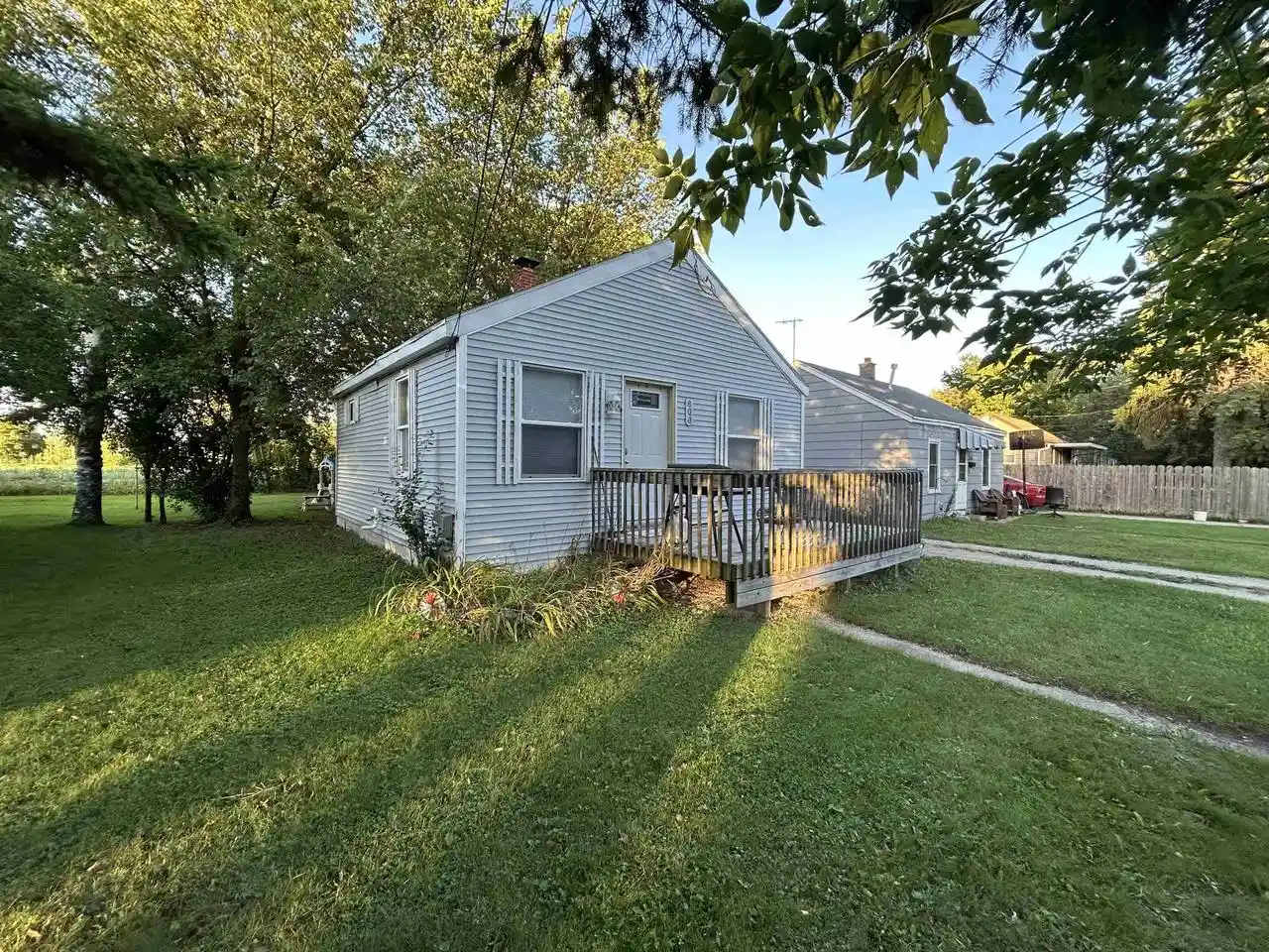Photo 1 of Single family home for sale at 800 7th Street, Green Bay, WI 54304 | MLS# 50332454 | Listing updated on 2026-09-21