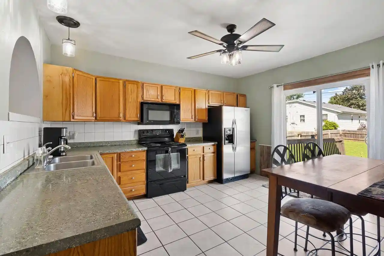 Photo 3 of Single family home for sale at 315 E Quincy St, New London, WI 54961 | MLS# 50332467 | Listing updated on 2026-09-13