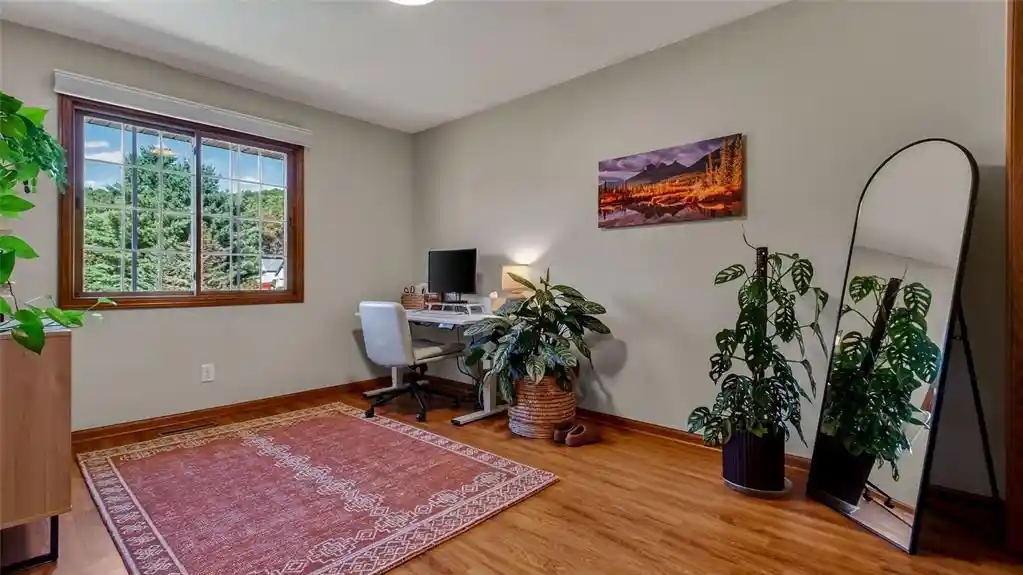 Photo 3 of Single family home for sale at 3309 S Pointe Ct, Eau Claire, WI 54701 | MLS# 1605029 | Listing updated on 2026-09-16