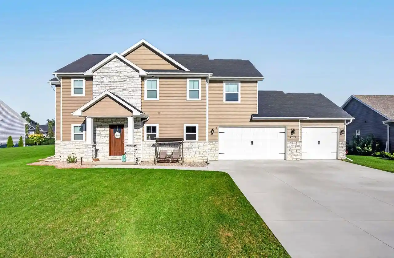 Photo 1 of Single family home for sale at 2215 Softwind Rd, Neenah, WI 54956 | MLS# 50332469 | Listing updated on 2026-09-21