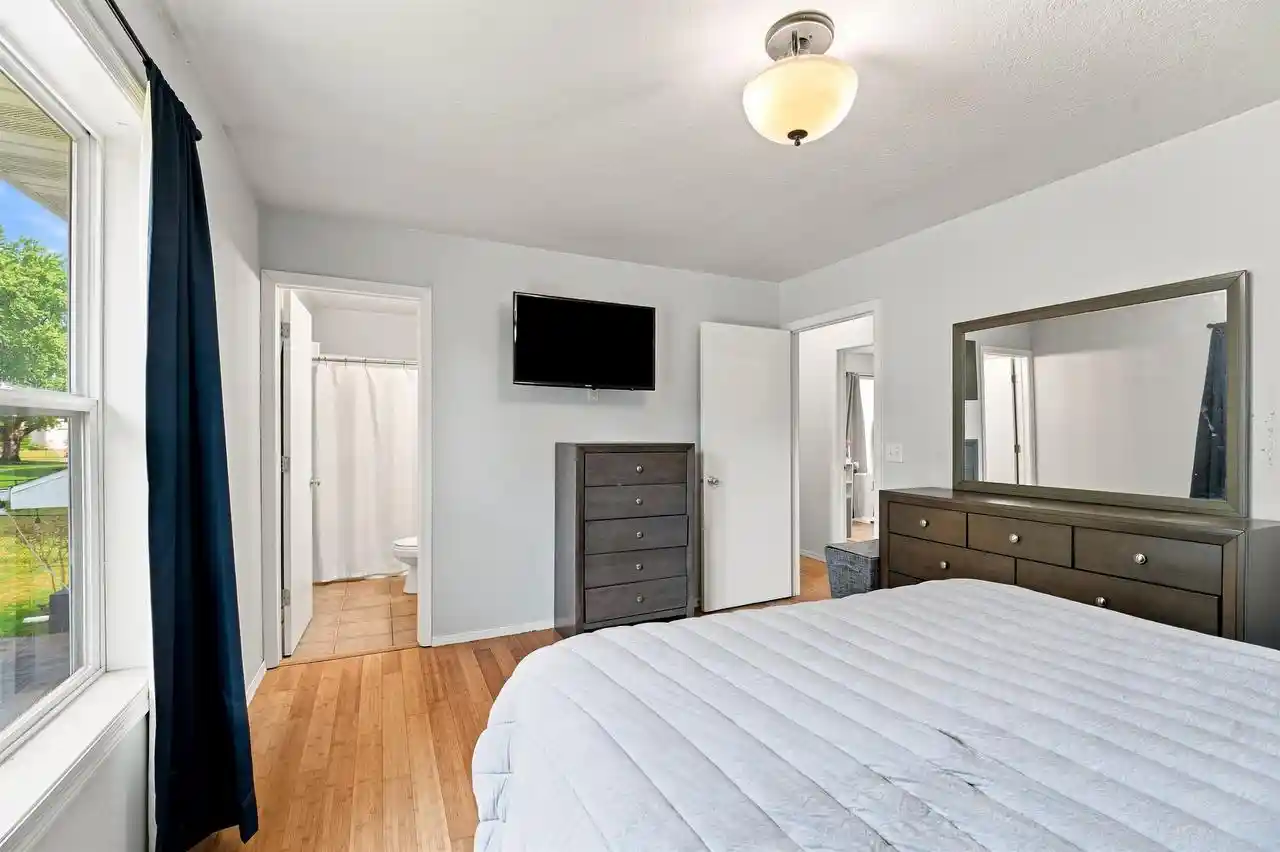 Photo 2 of Single family home for sale at 3885 Cobblestone Ct, Oshkosh, WI 54901 | MLS# 50332425 | Listing updated on 2026-09-17
