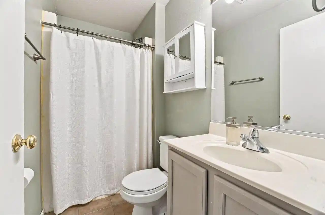 Photo 3 of Single family home for sale at 3885 Cobblestone Ct, Oshkosh, WI 54901 | MLS# 50332425 | Listing updated on 2026-09-17