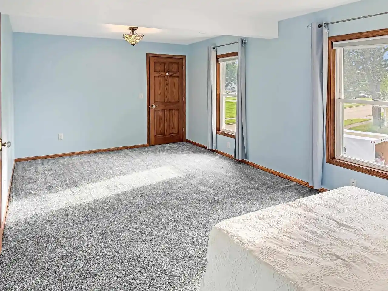 Photo 4 of Single family home for sale at 1564 Plummer St, Oshkosh, WI 54902 | MLS# 50332427 | Listing updated on 2026-09-21