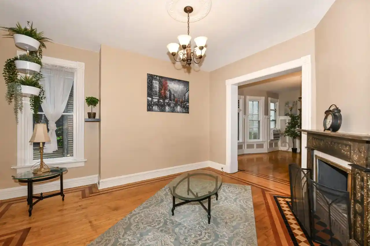 Photo 4 of Single family home for sale at 933 N 34th Street, Milwaukee, WI 53208 | MLS# 1980056 | Listing updated on 2026-09-16