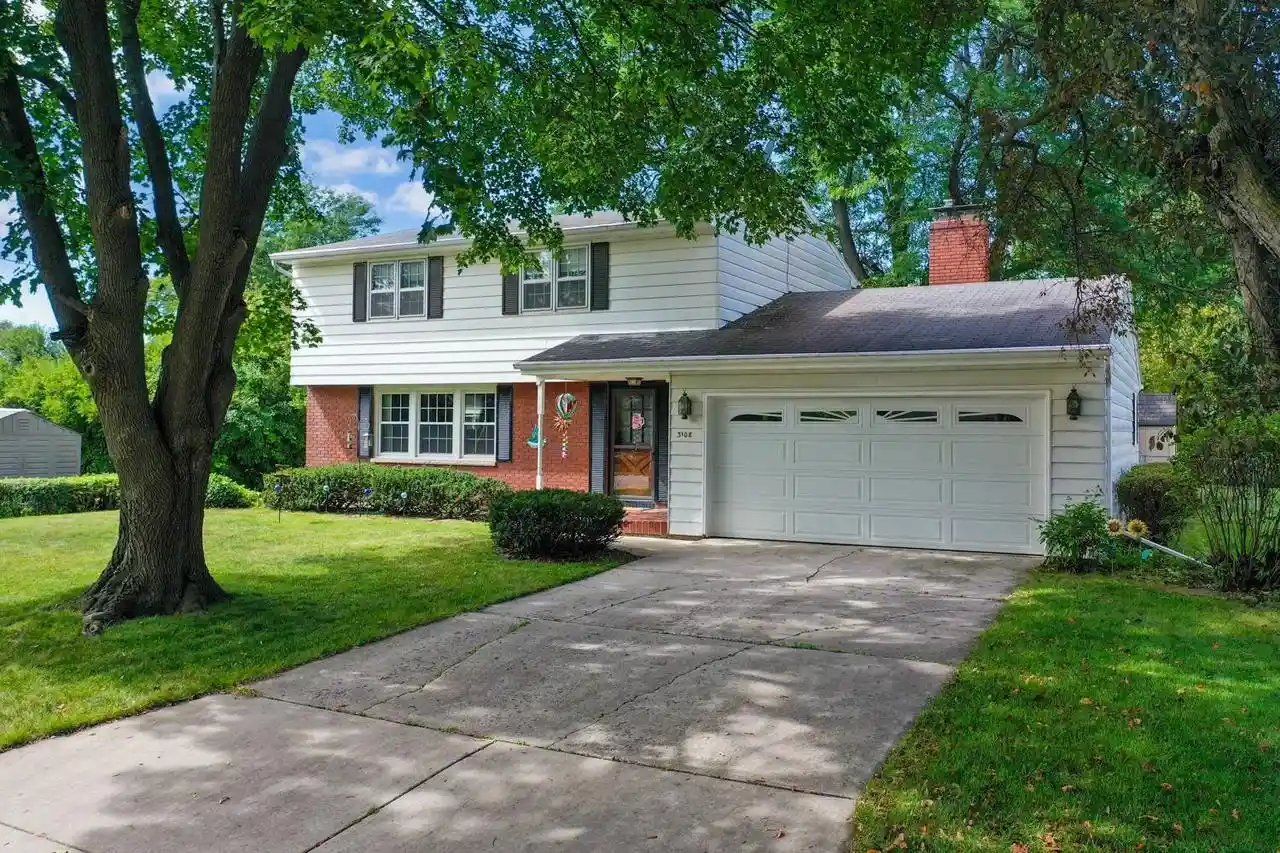 Photo 1 of Single family home for sale at 3108 S Clay St, Green Bay, WI 54301 | MLS# 50332474 | Listing updated on 2026-09-18