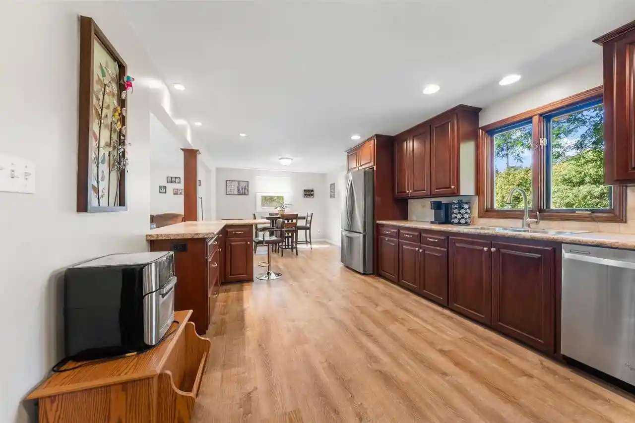 Photo 4 of Single family home for sale at 3108 S Clay St, Green Bay, WI 54301 | MLS# 50332474 | Listing updated on 2026-09-18