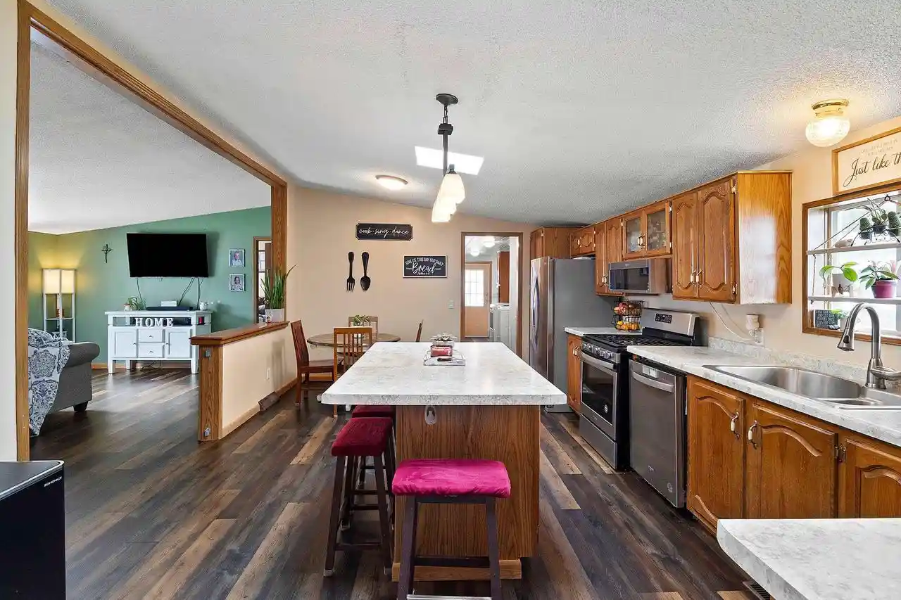 Photo 3 of Single family home for sale at 415 W 2nd Street, Shawano, WI 54166 | MLS# 50332476 | Listing updated on 2026-09-21