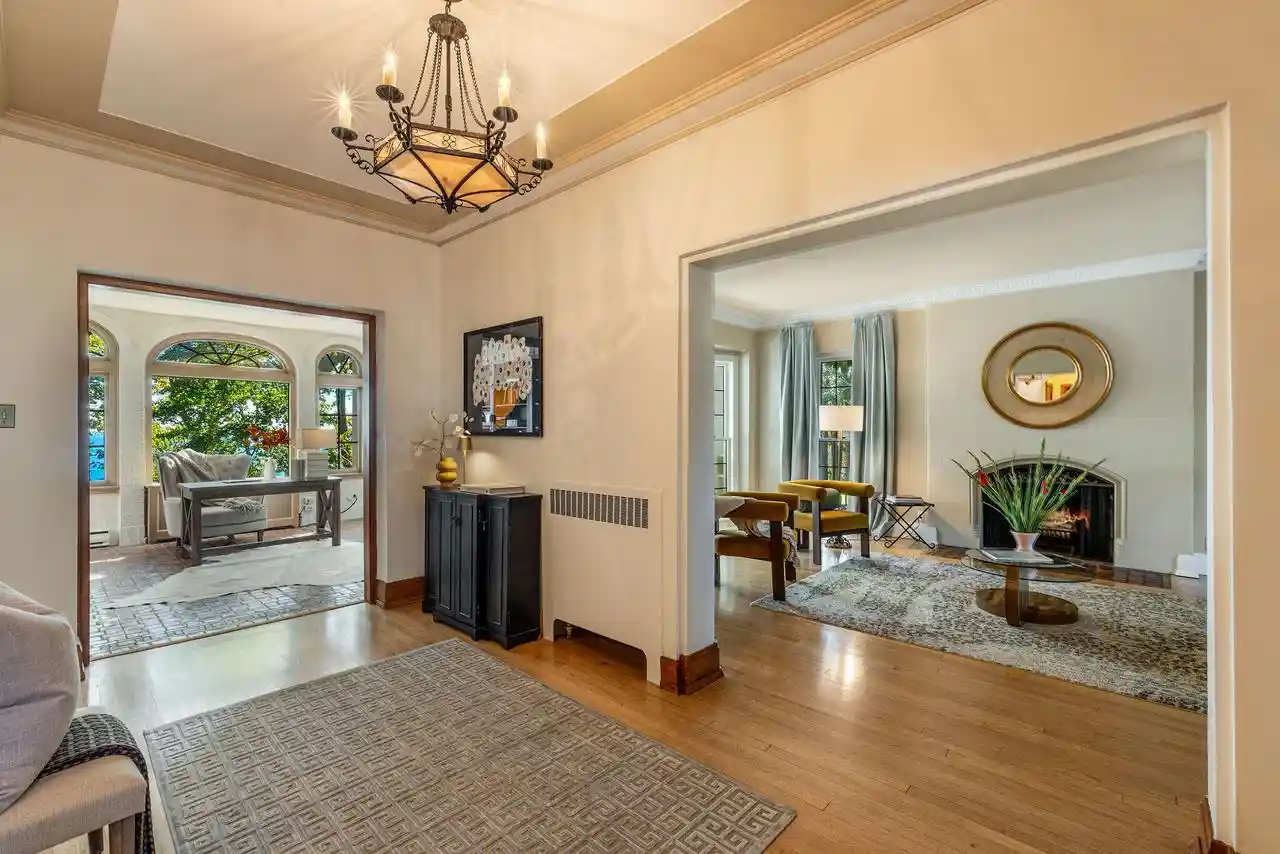 Photo 2 of Single family home for sale at 4400 N Lake Dr, Milwaukee, WI 53211 | MLS# 1980053 | Listing updated on 2026-09-18