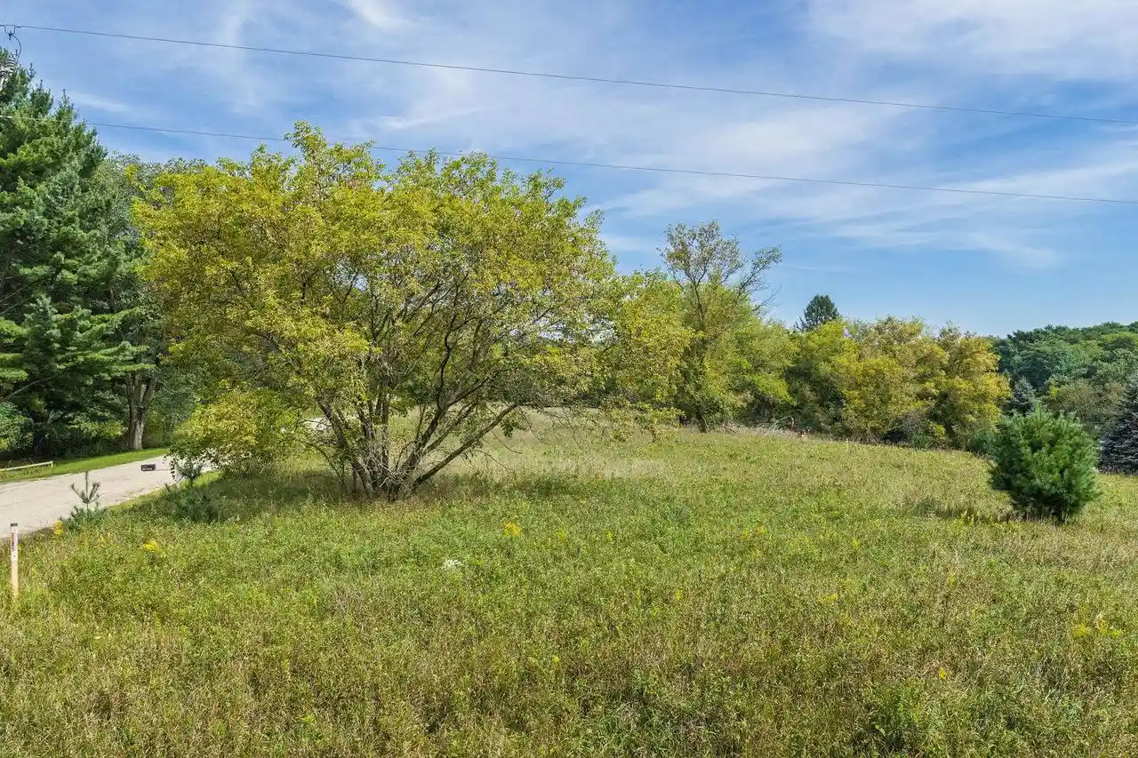 Photo 2 of Land for sale at L17 Wren Algonquin Ct, La Valle, WI 53941 | MLS# 2032416 | Listing updated on 2026-09-10