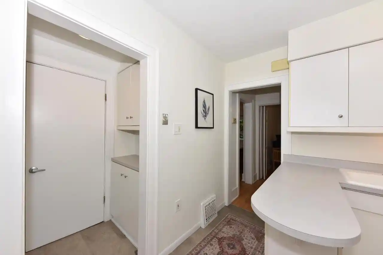 Photo 4 of Single family home for sale at 2108 E Jarvis St, Milwaukee, WI 53211 | MLS# 1980058 | Listing updated on 2026-10-07