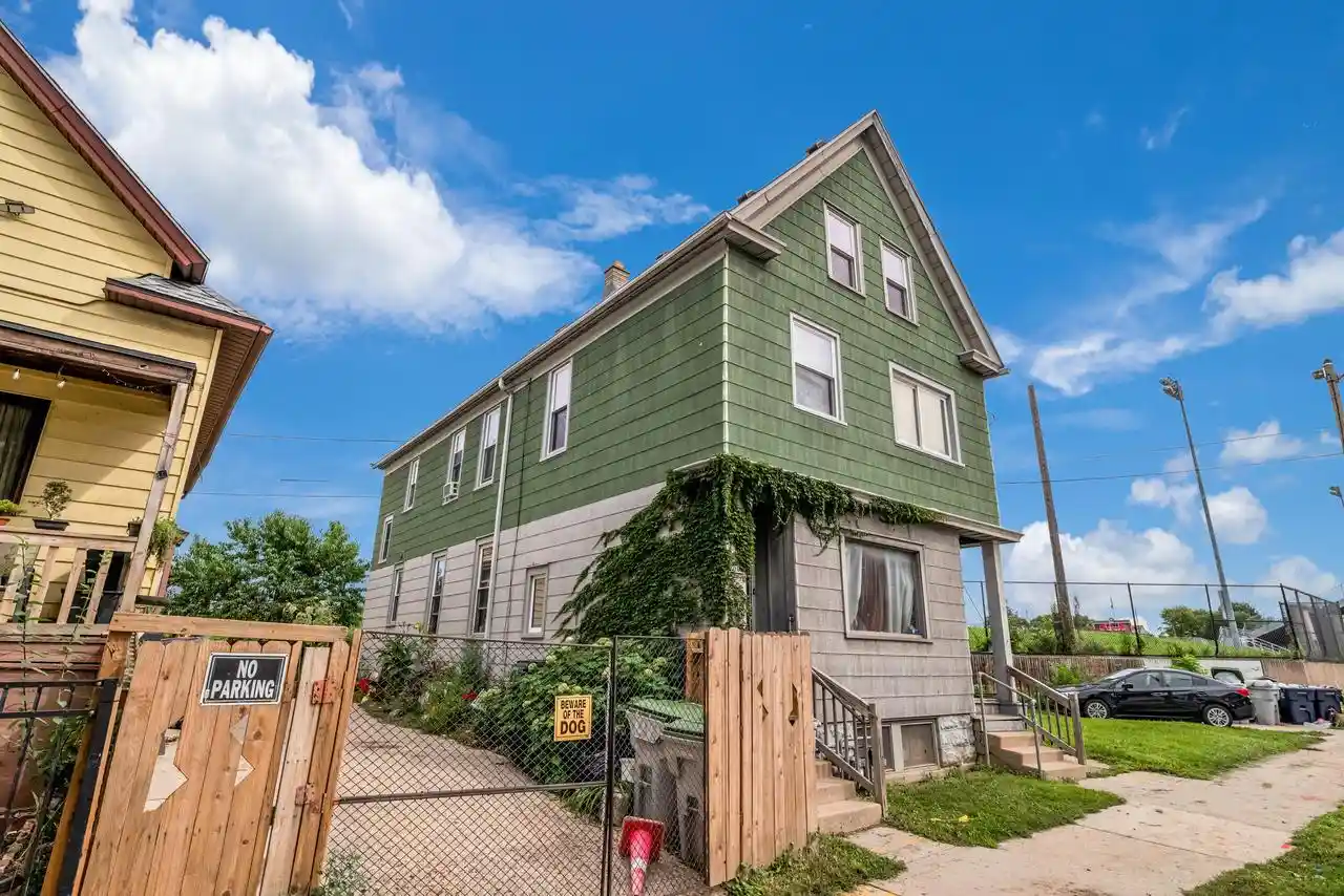 Photo 3 of Multi family home for sale at 1002 W Becher St #1004, Milwaukee, WI 53215 | MLS# 1980059 | Listing updated on 2026-09-14