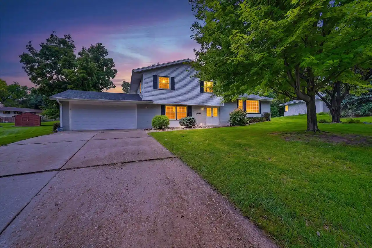 Photo 1 of Single family home for sale at 12725 Cardinal Crst Dr, Brookfield, WI 53005 | MLS# 1980061 | Listing updated on 2026-09-22