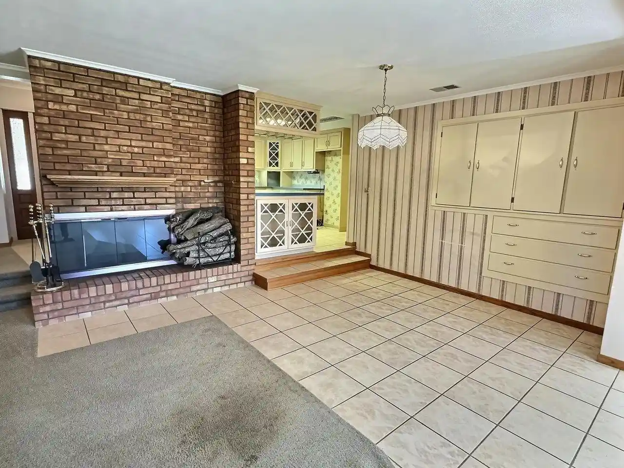 Photo 3 of Single family home for sale at 1005 S Webster Ave, Omro, WI 54963 | MLS# 50332480 | Listing updated on 2026-09-11