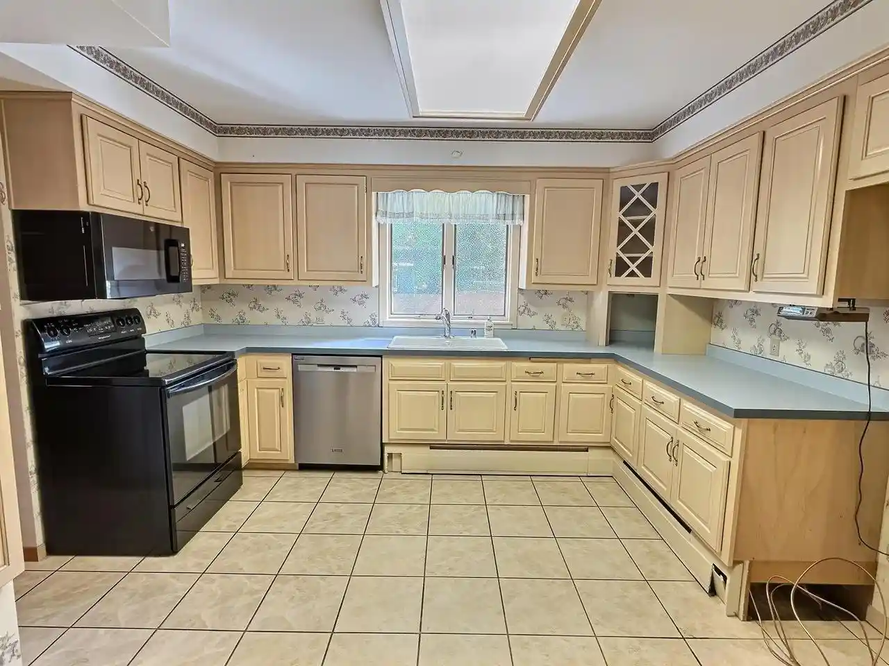 Photo 4 of Single family home for sale at 1005 S Webster Ave, Omro, WI 54963 | MLS# 50332480 | Listing updated on 2026-09-11