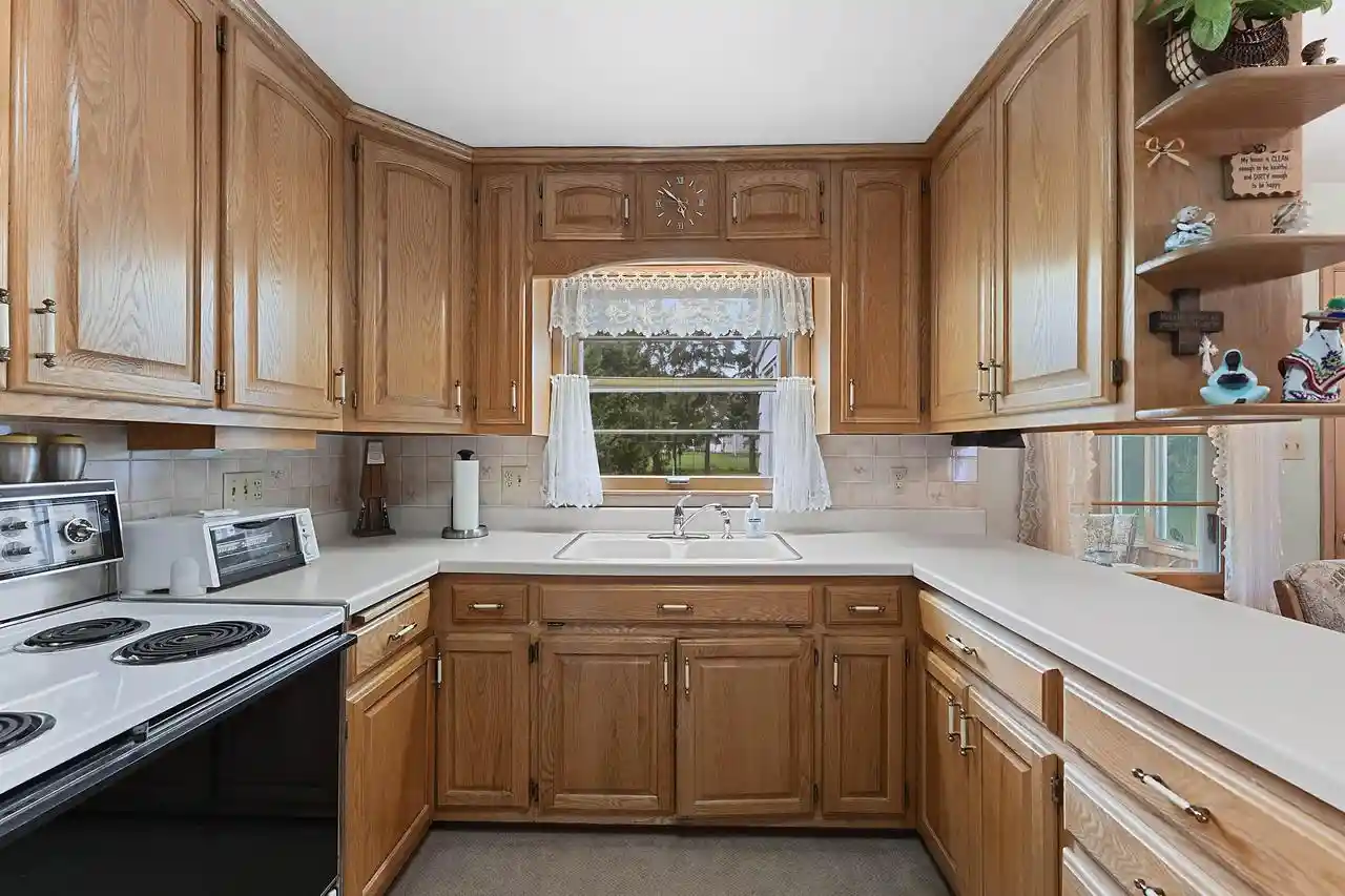 Photo 3 of Single family home for sale at 1185 Reed St, Green Bay, WI 54303 | MLS# 50332482 | Listing updated on 2026-09-14