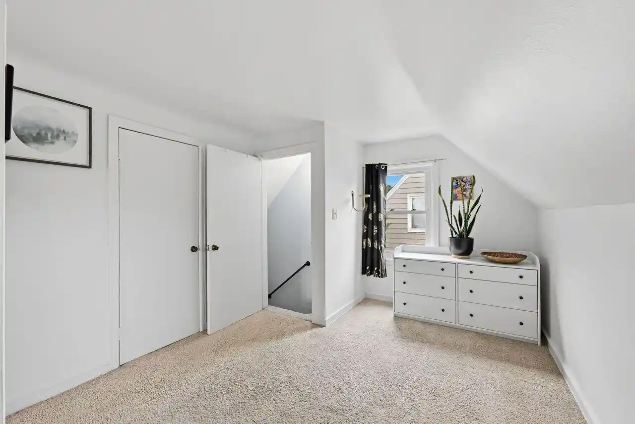 Photo 4 of Sale Pending at 2823 S 85th Street, Milwaukee, WI 53227 | MLS# 1980067 | Listing updated on 2026-10-05