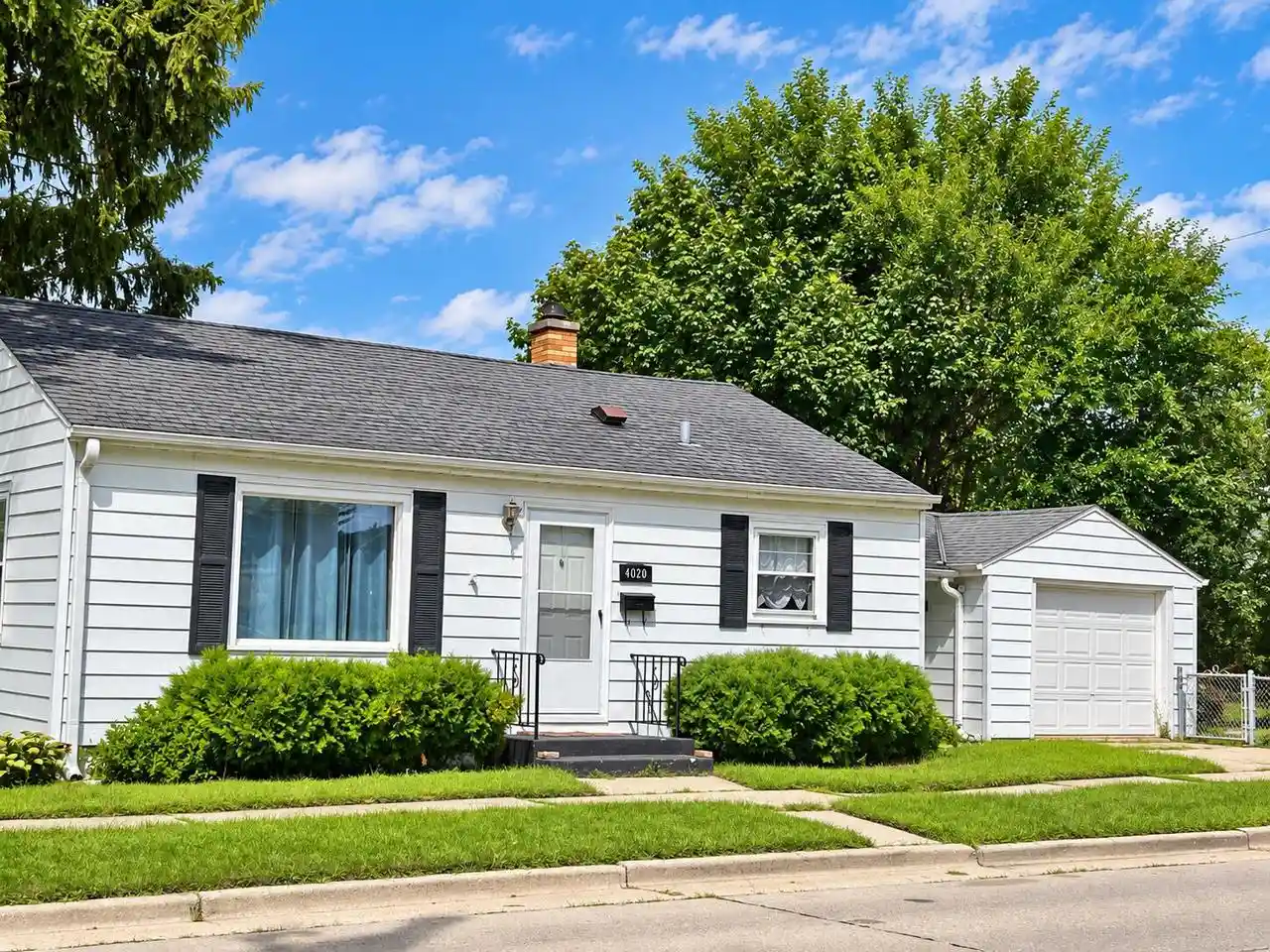 Photo 1 of Single family home for sale at 4020 78th Street, Kenosha, WI 53142 | MLS# 1980072 | Listing updated on 2026-09-14