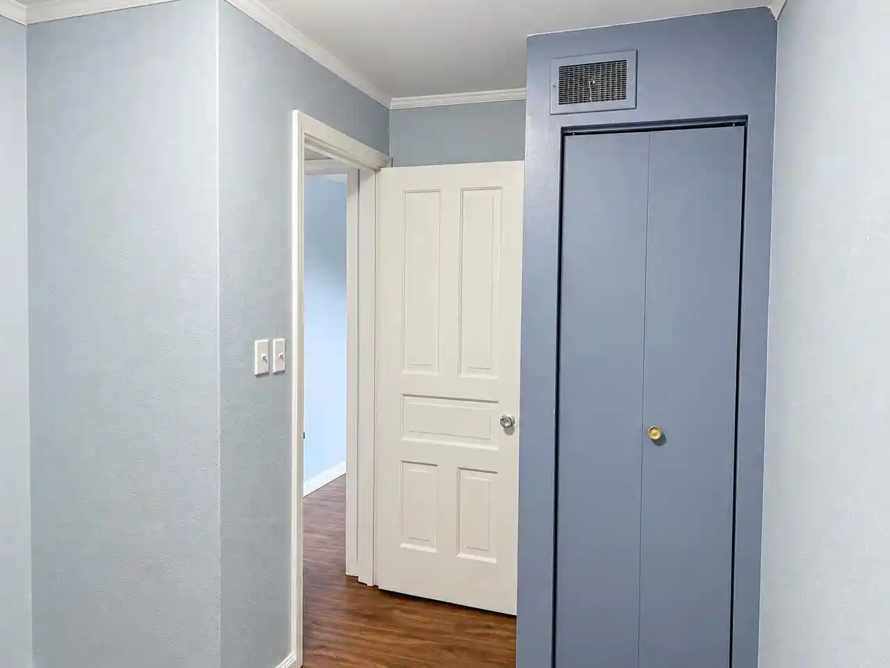 Photo 3 of Single family home for sale at 4020 78th Street, Kenosha, WI 53142 | MLS# 1980072 | Listing updated on 2026-09-14