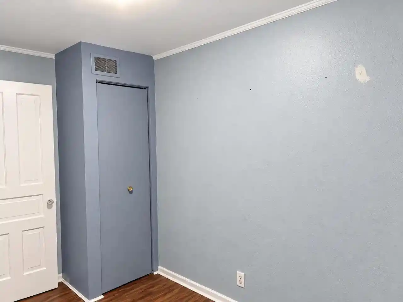 Photo 3 of Single family home for sale at 4020 78th Street, Kenosha, WI 53142 | MLS# 1980072 | Listing updated on 2026-09-14