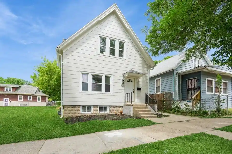 Single family home for sale at 128 W Hadley St, Milwaukee, WI 53212 | MLS# 1980073