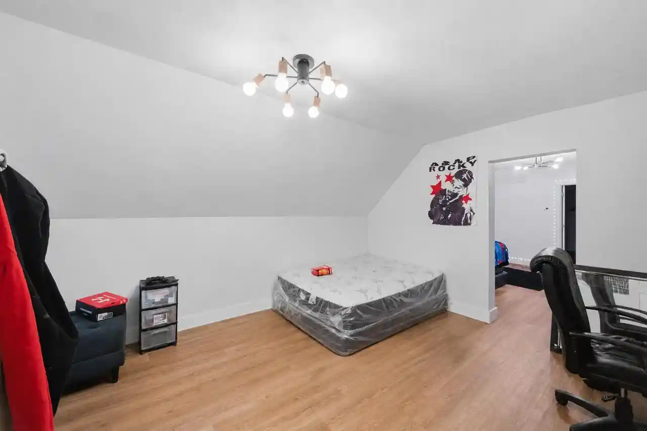 Photo 1 of Single family home for sale at 128 W Hadley St, Milwaukee, WI 53212 | MLS# 1980073 | Listing updated on 2026-09-10