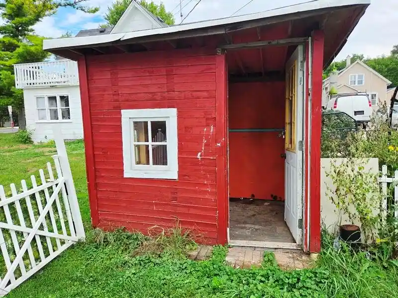 Photo 4 of Single family home for sale at 315 Monroe St, Sheboygan Falls, WI 53085 | MLS# 1980076 | Listing updated on 2026-09-16