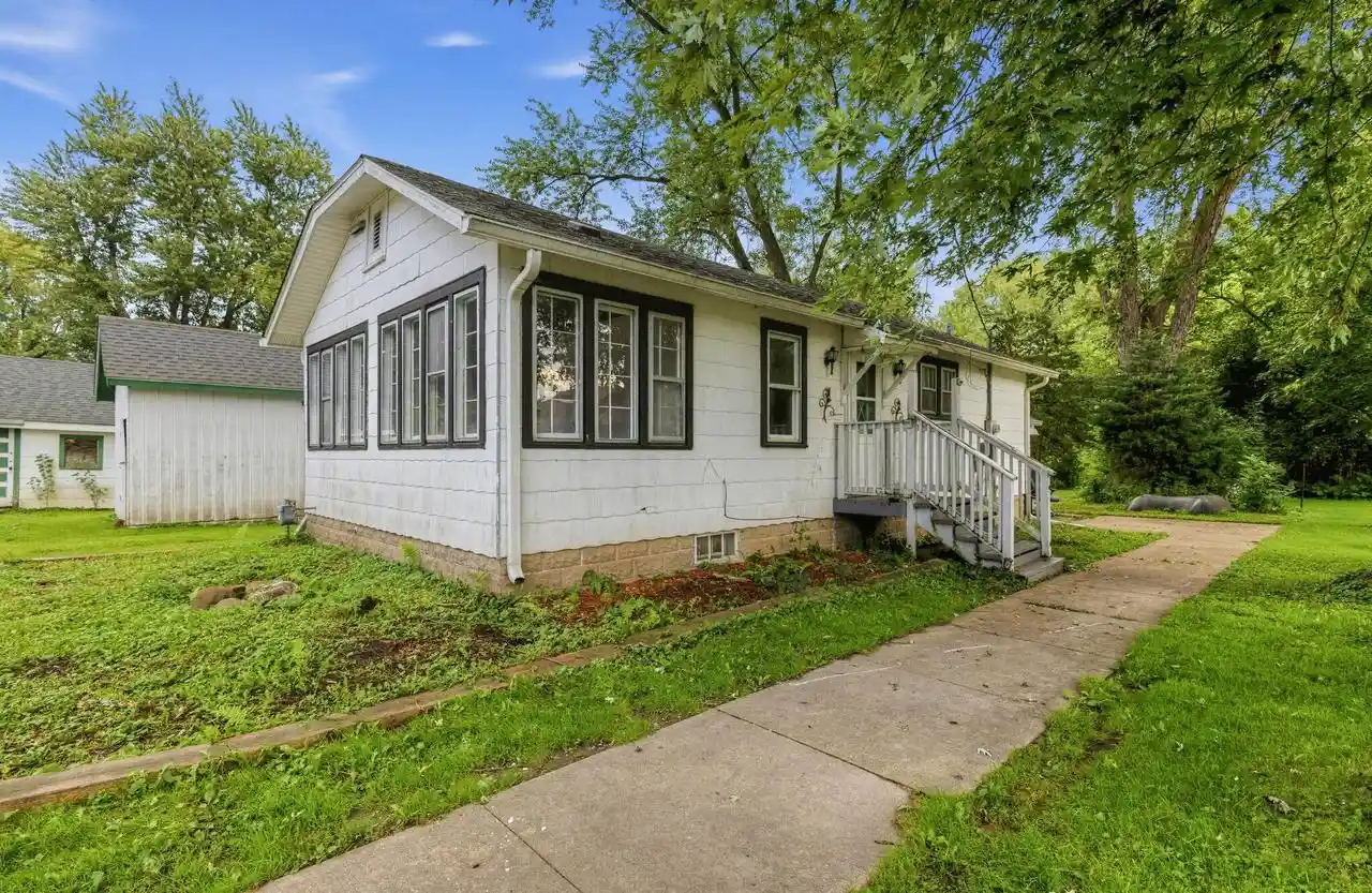 Photo 1 of Sale Pending at 30521 79th Place, Salem, WI 53168 | MLS# 1980079 | Listing updated on 2026-09-13