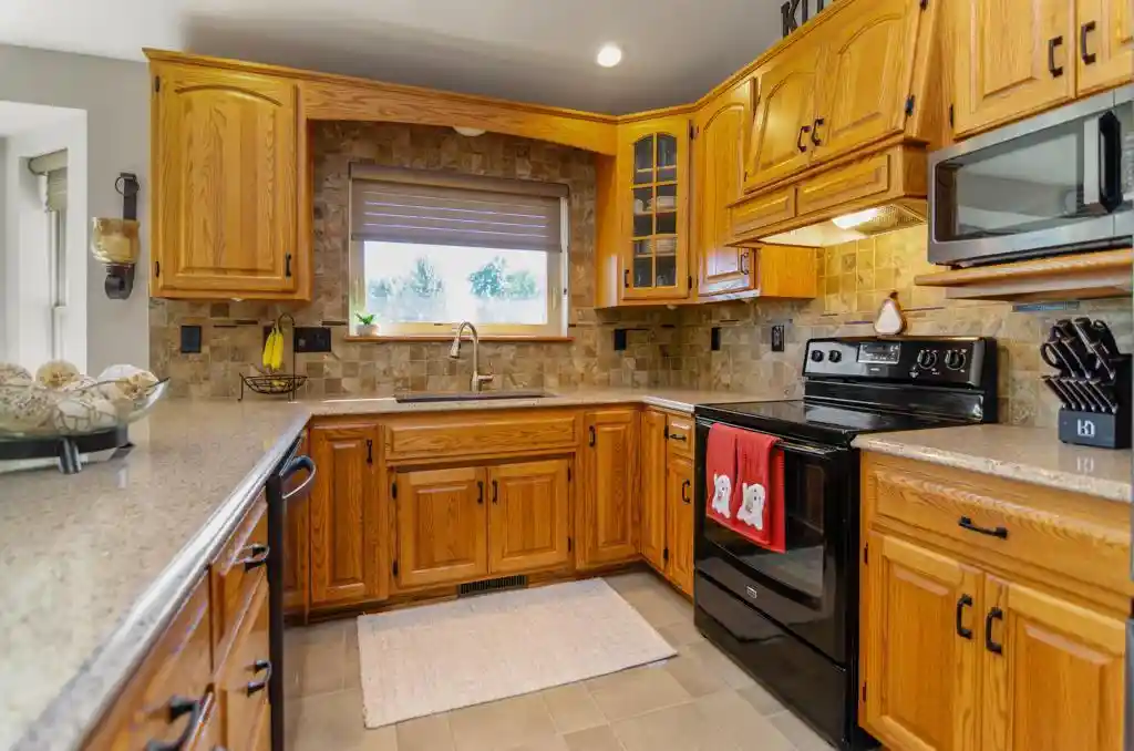 Photo 3 of Single family home for sale at 3587 Mighty Oak Trl, Green Bay, WI 54313 | MLS# 50332505 | Listing updated on 2026-09-24
