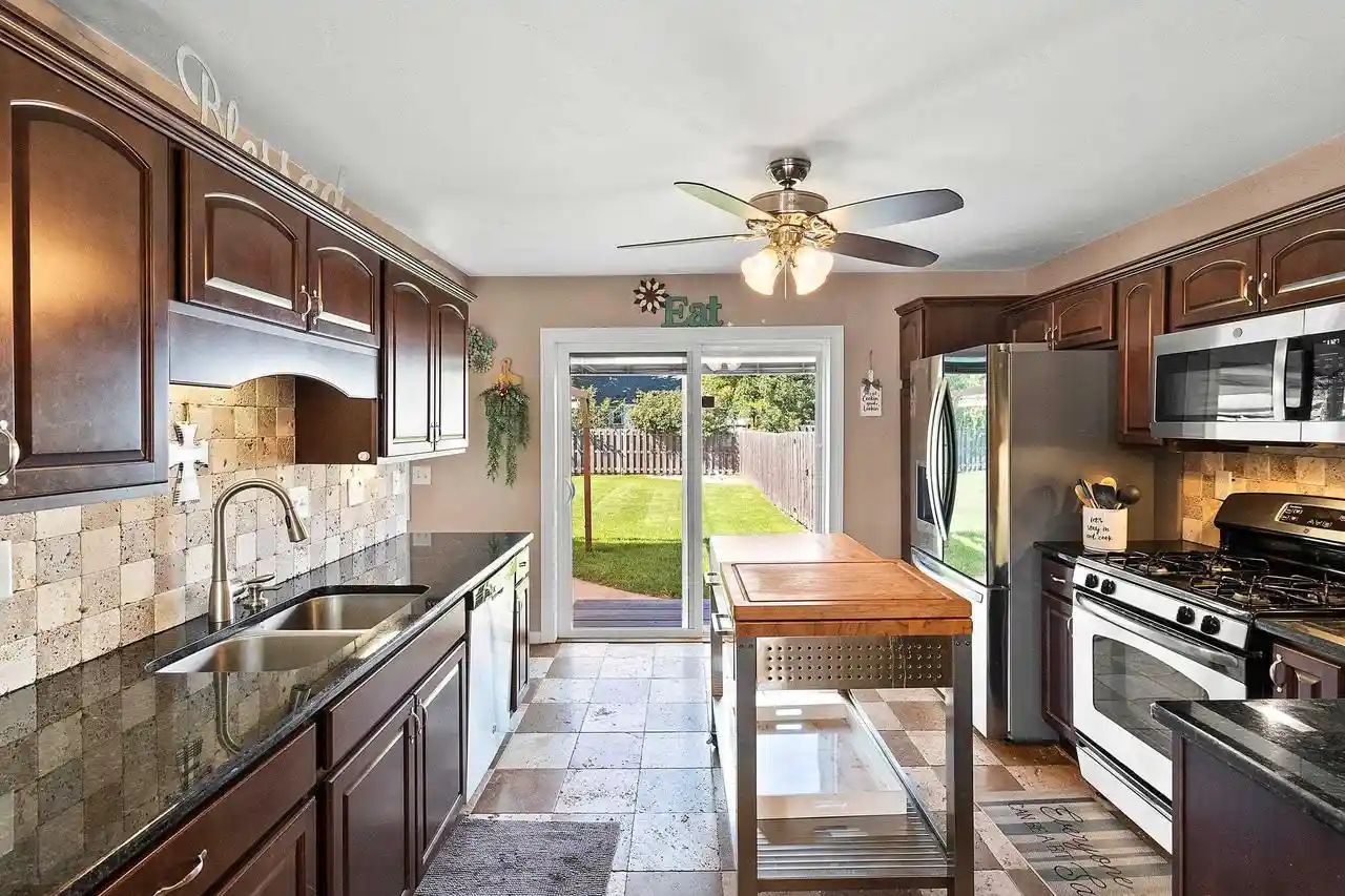 Photo 3 of Single family home for sale at 124 Irene St, Neenah, WI 54956 | MLS# 50332499 | Listing updated on 2026-09-17