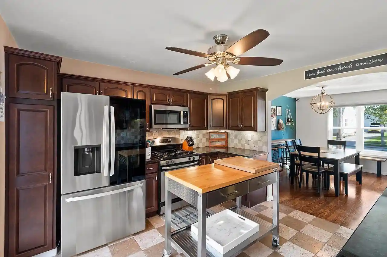 Photo 4 of Single family home for sale at 124 Irene St, Neenah, WI 54956 | MLS# 50332499 | Listing updated on 2026-09-17