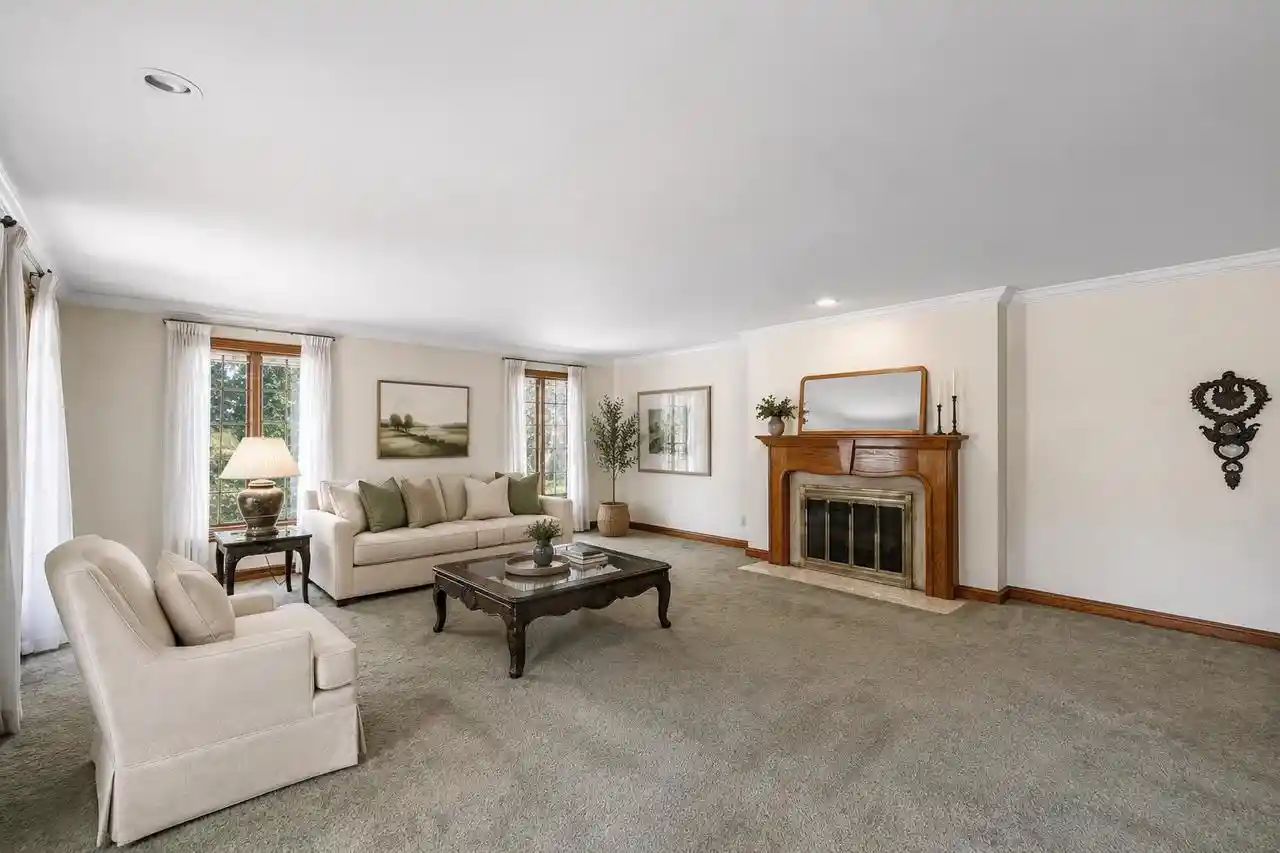 Photo 3 of Single family home for sale at 675 Sunset Cir, Green Bay, WI 54301 | MLS# 50332491 | Listing updated on 2026-09-18