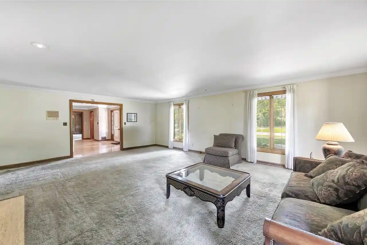 Photo 3 of Single family home for sale at 675 Sunset Cir, Green Bay, WI 54301 | MLS# 50332491 | Listing updated on 2026-09-18